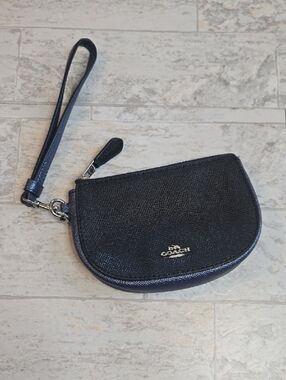 Coach Wristlet Black Blue Leather Half Moon Zipper Closure